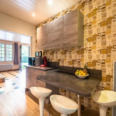 Stone House St Denis With Pool & Views Vila *