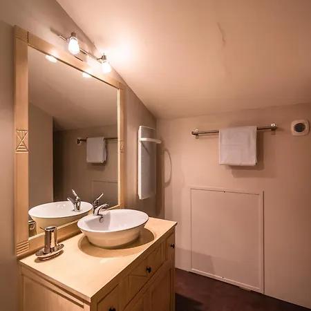 Stone House St Denis With Pool & Views *