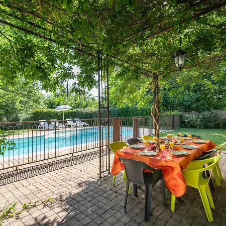 Beautiful House With Garden In Aude